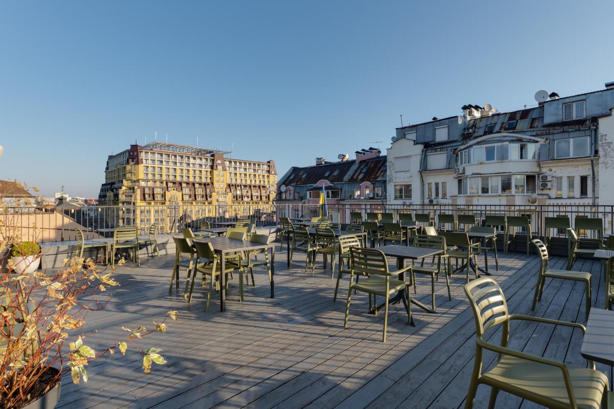 Bursa Hotel Kiev Bagian luar foto