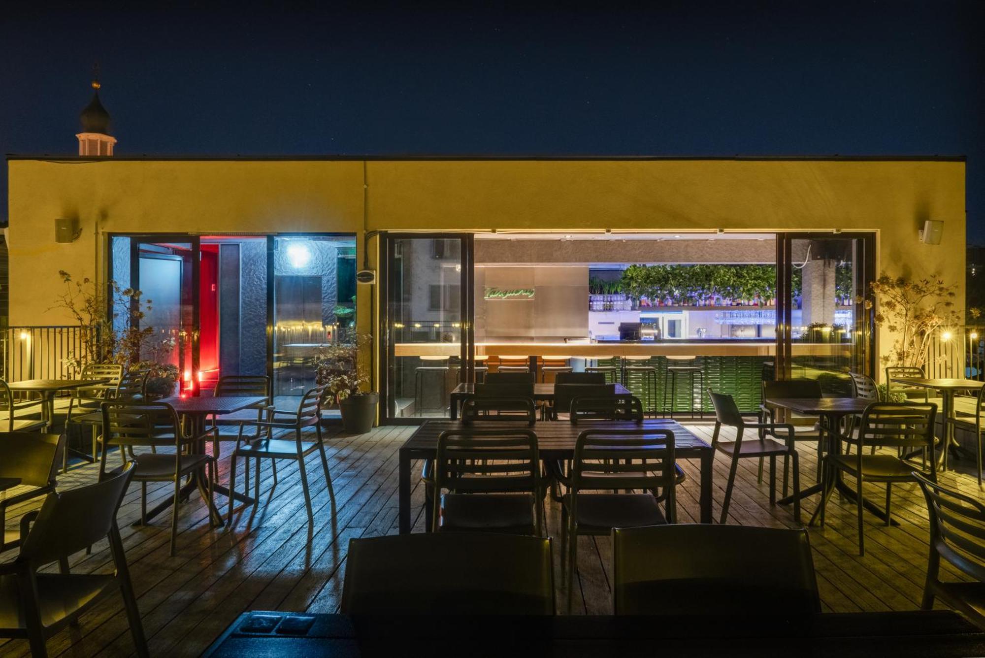Bursa Hotel Kiev Bagian luar foto