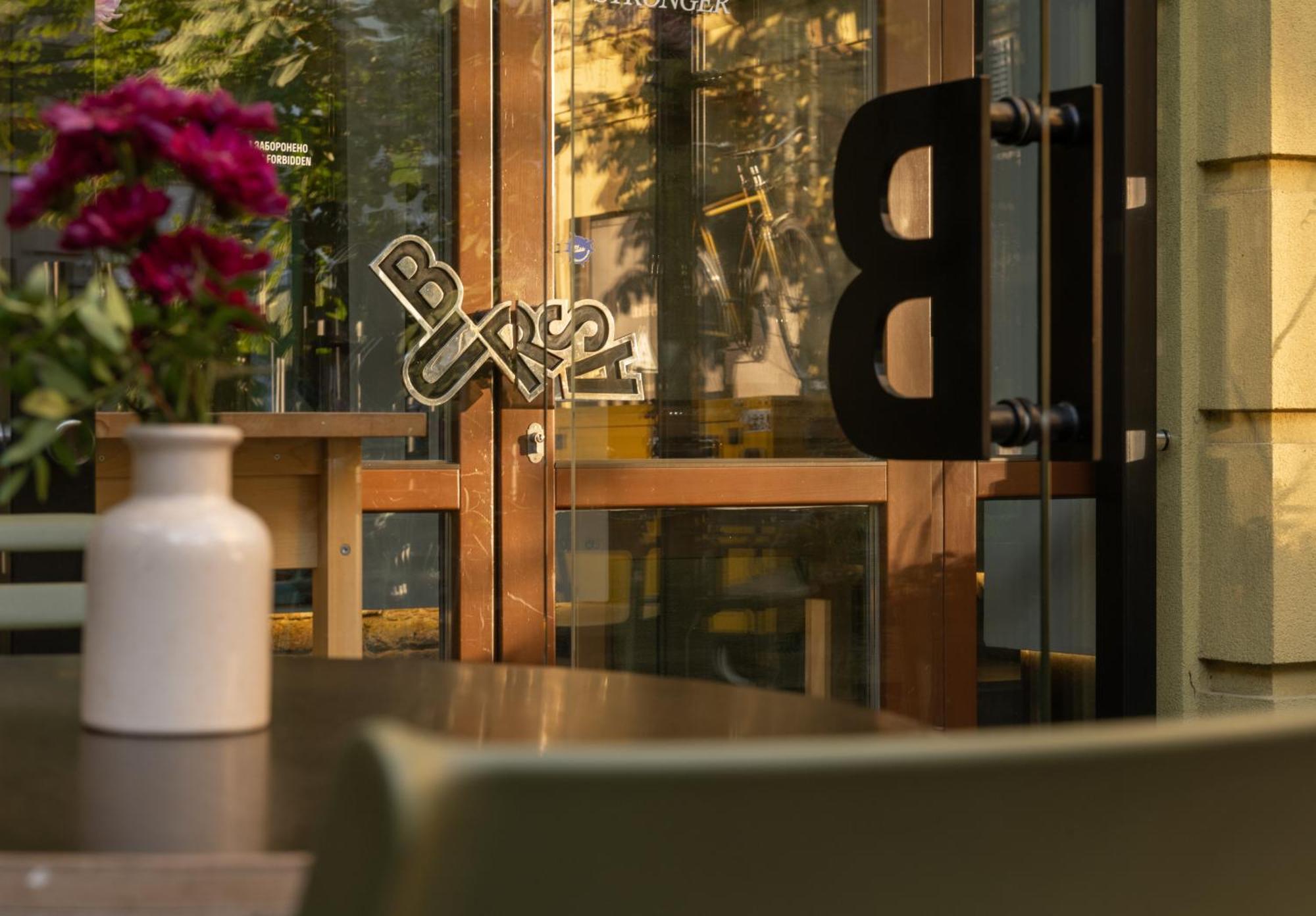 Bursa Hotel Kiev Bagian luar foto